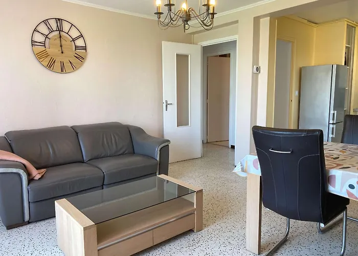 Apartmán T3, Proche Thermes, Parking Prive, Wifi, 2 Chambres, 2* - Fr-1-553-196 Balaruc-les-Bains